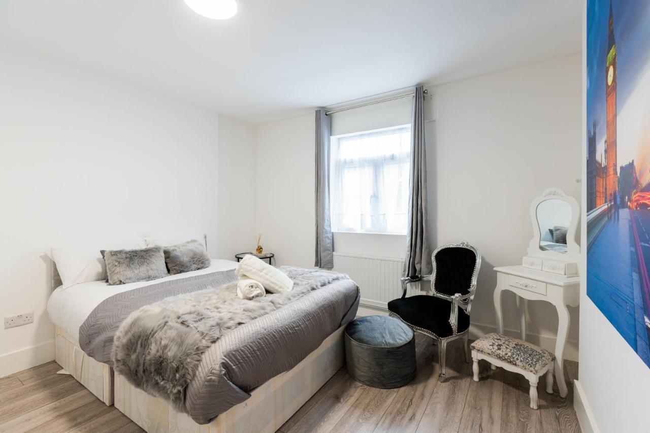 Large Studio Apartment 30 Mins To Oxford Street Лондон Екстериор снимка